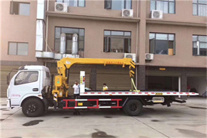 西直门附近汽车轮胎更换