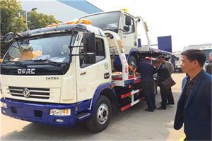 西直门汽车道路救援拖车价格